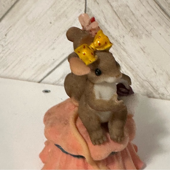 Fitz and Floyd charming tails “being sisters is a wonderful thing” - Picture 7 of 13